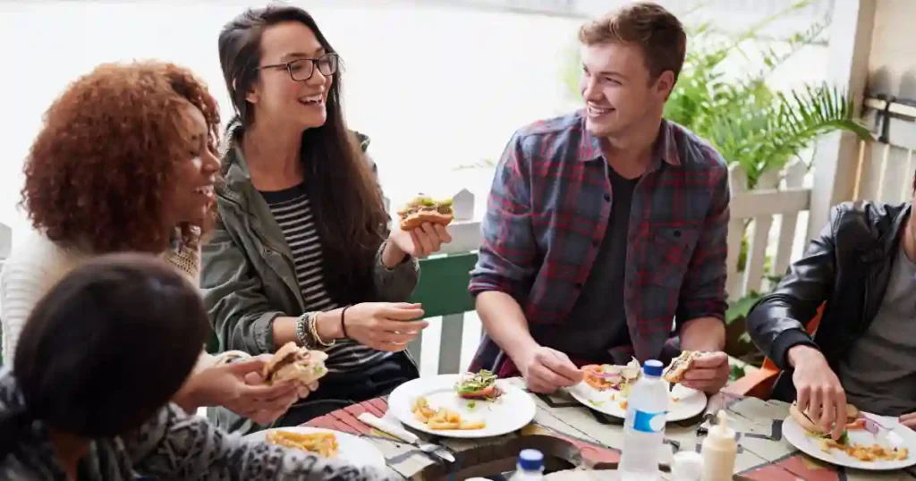 How to Track Calories When Eating Out Without Stress
